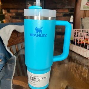 Stanley Aqua Quencher H2.0 Tumbler